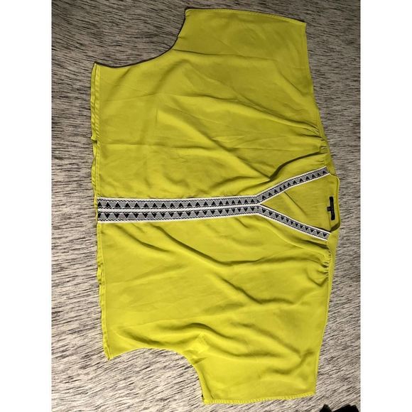 Vici Statement Shade Embroidered Blouse - Neon Yellow Green - Small - Picture 2 of 6